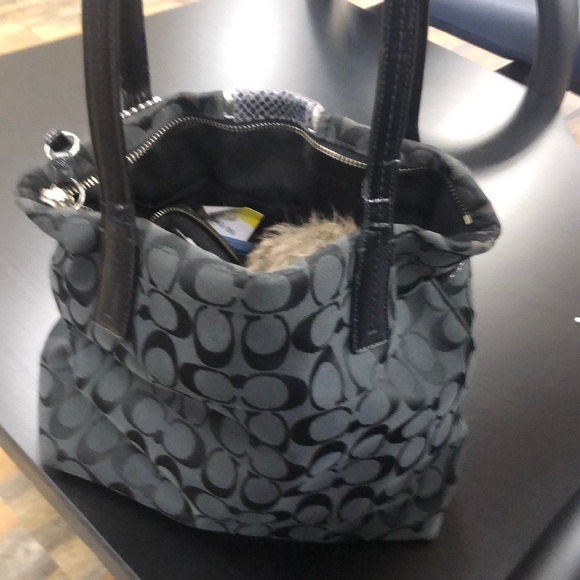 Coach black handbag - Picture 4 of 4